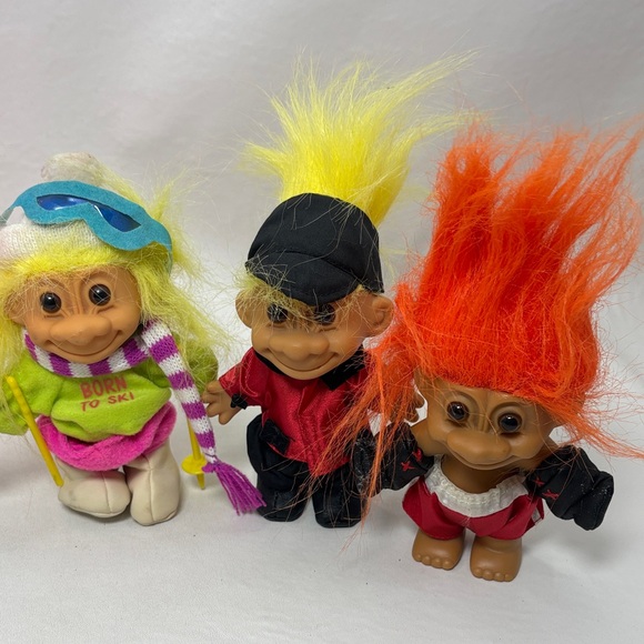 Lot of 9 Mixed Russ Troll Dolls with Vibrant Hair - Picture 7 of 14